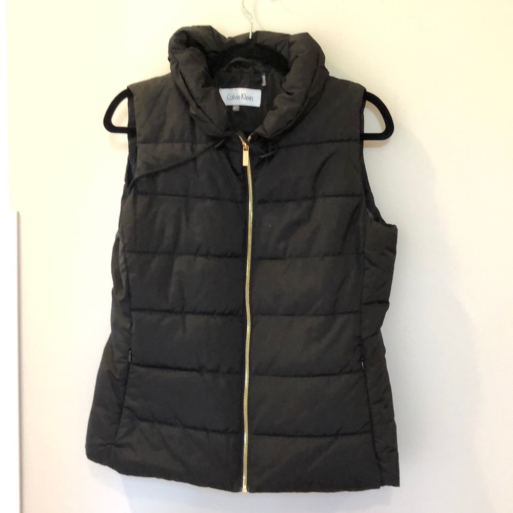 Calvin Klein Black Puffer Vest Med Never worn tags